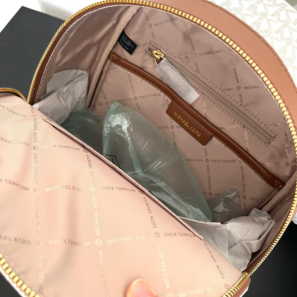 Michael kors Kenly MD Backpack - Picture 6 of 8